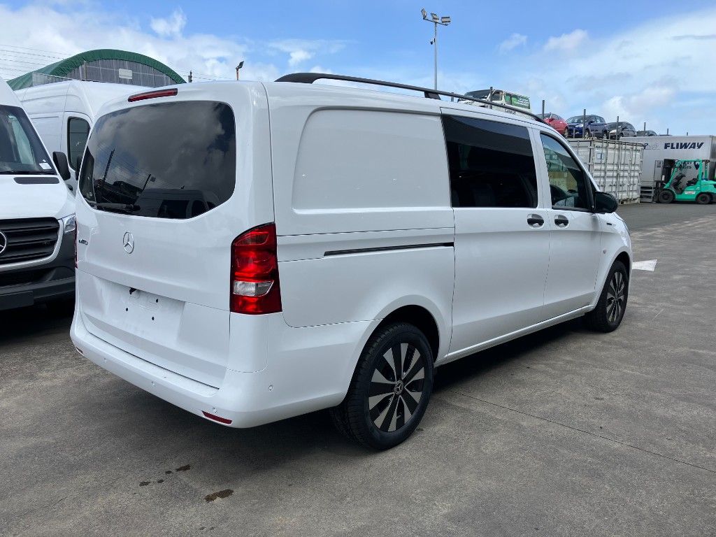 eVito 112 Panel Van 