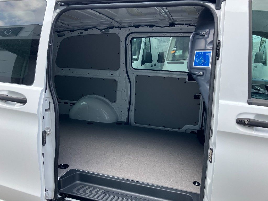 eVito 112 Panel Van 