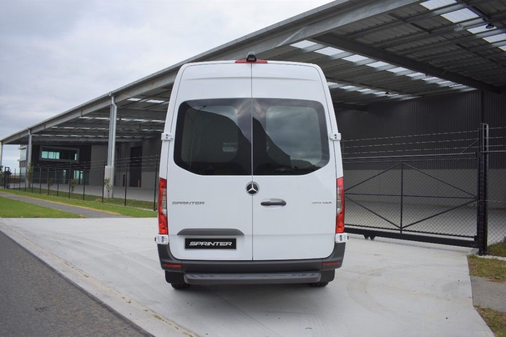 2024 Mercedes-Benz Sprinter 317 MWB