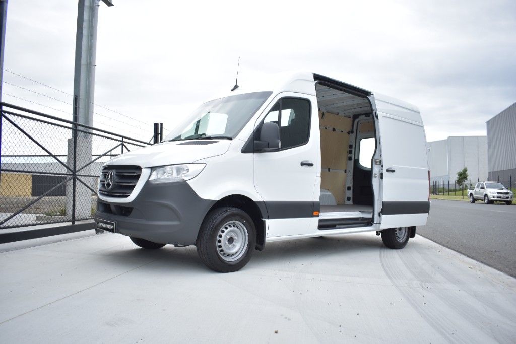 2024 Mercedes-Benz Sprinter 317 MWB