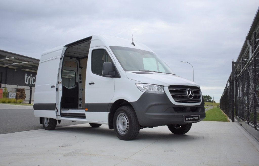 2024 Mercedes-Benz Sprinter 317 MWB