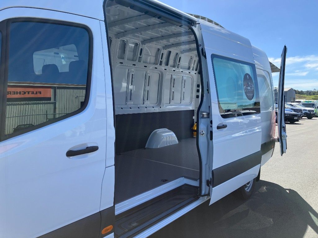 2023 Mercedes-Benz Sprinter 419 LWB