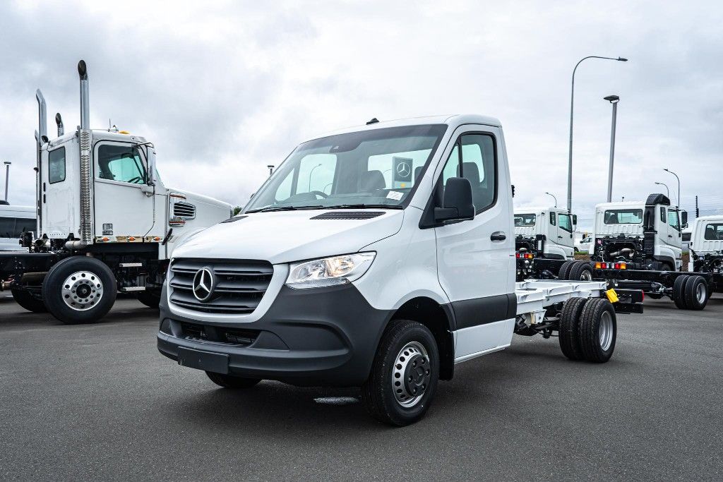 2024 Sprinter 516 MWB Chassis 