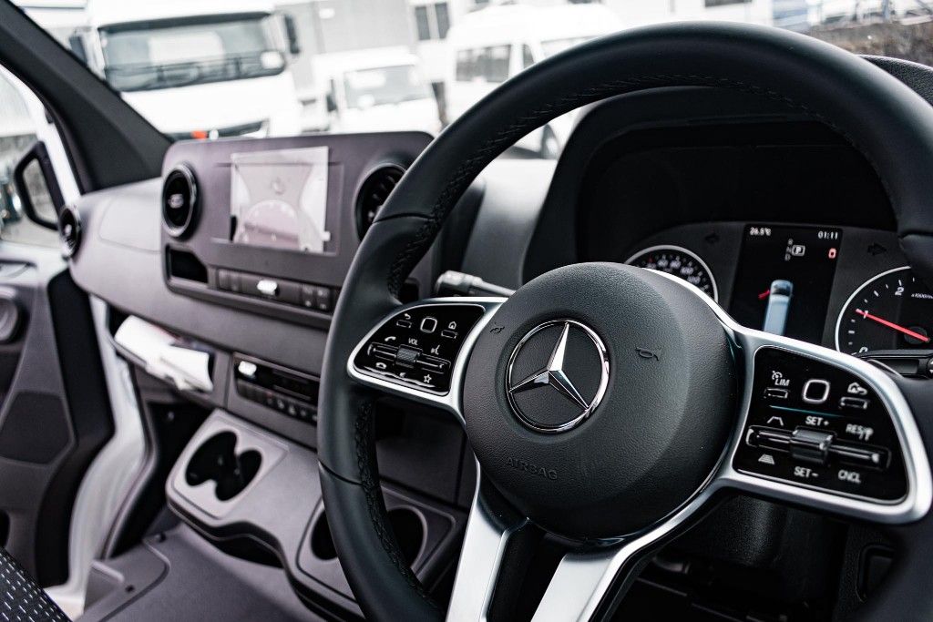 2025 Mercedes-Benz Sprinter 516 MWB Chassis 