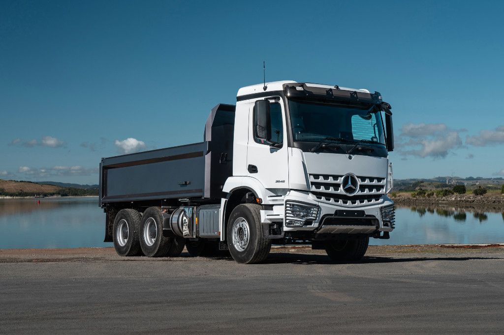 2023 Mercedes-Benz Arocs5 2646K M Cab Steel Tipper