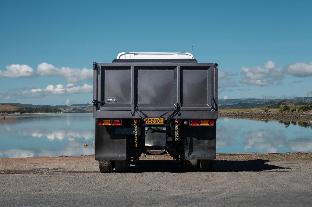 2023 Mercedes-Benz Arocs5 2646K M Cab Steel Tipper