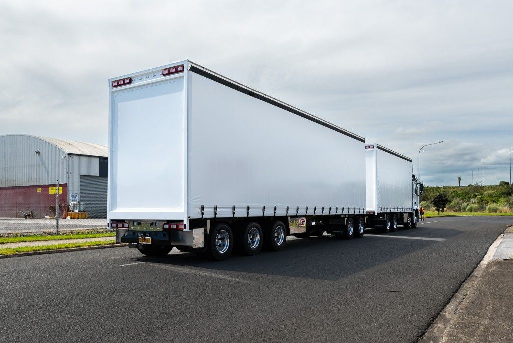 2024 Arocs 3258l curtainside with 5 axle trailer 