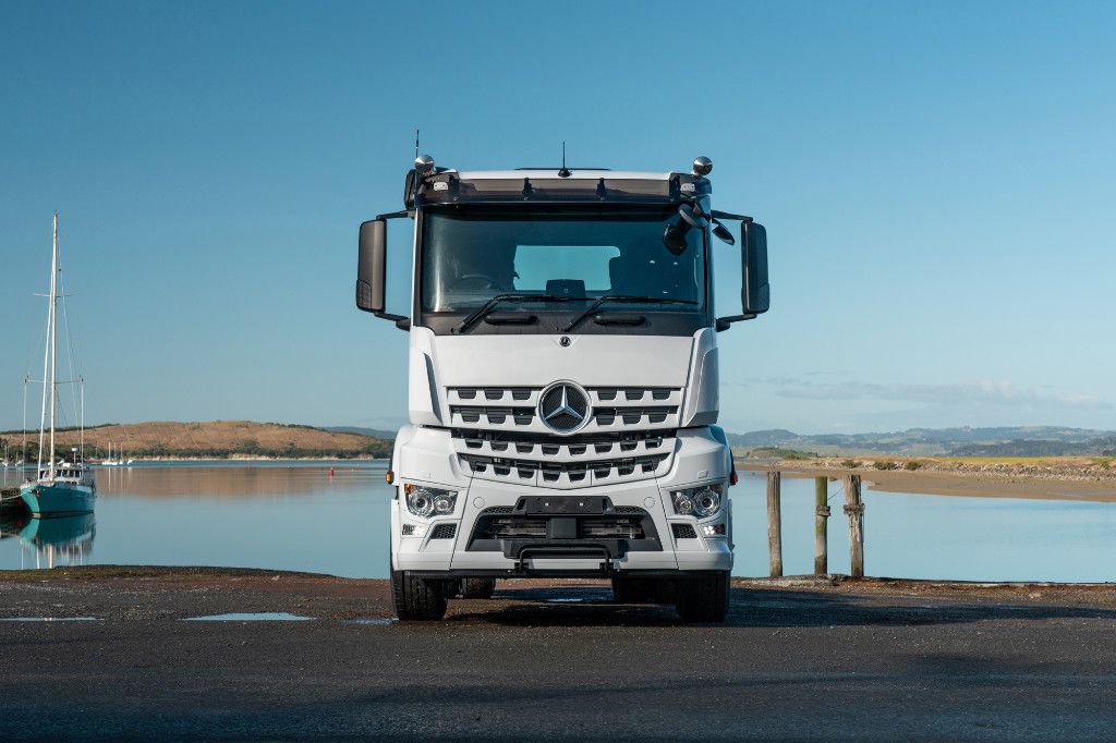 2025 Mercedes-Benz Arocs5 2653L 6x4 M Cab