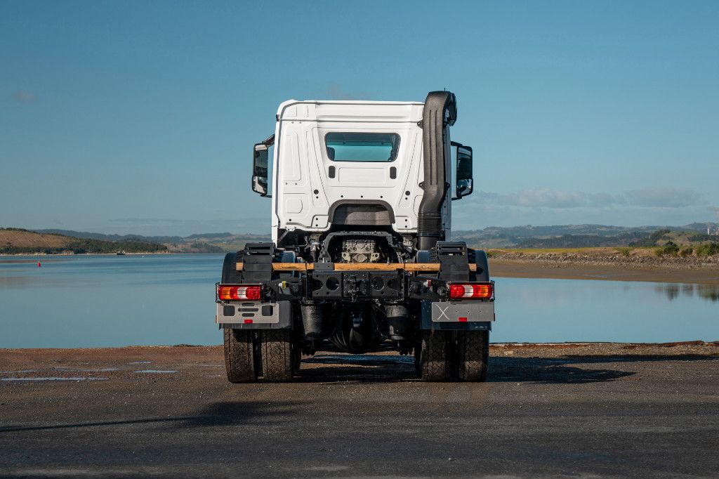 2025 Mercedes-Benz Arocs5 2653L 6x4 M Cab