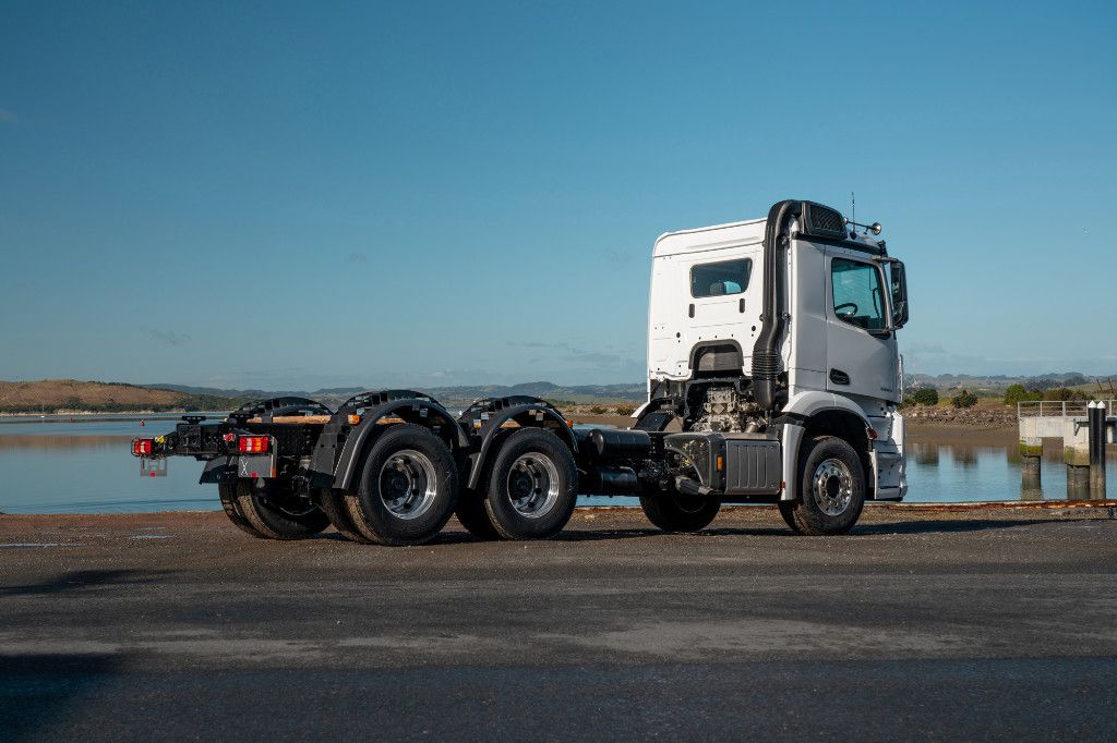 2025 Mercedes-Benz Arocs5 2653L 6x4 M Cab