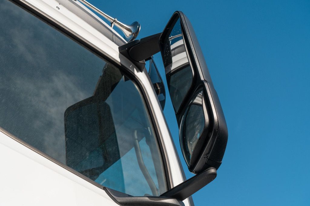 2025 Mercedes-Benz Arocs5 2653L 6x4 M Cab
