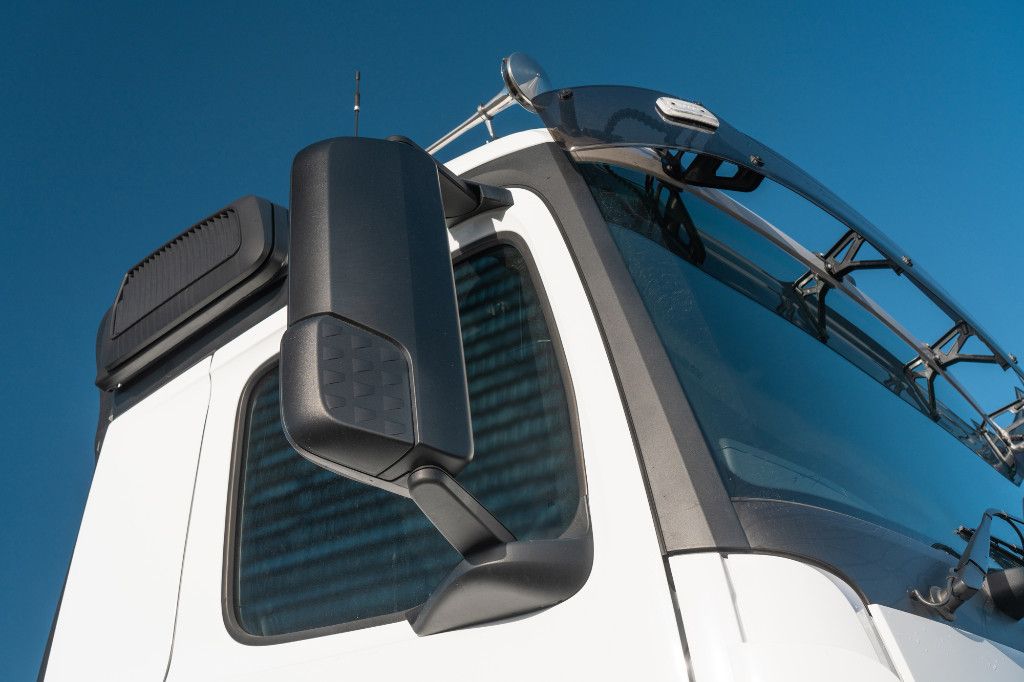 2025 Mercedes-Benz Arocs5 2653L 6x4 M Cab