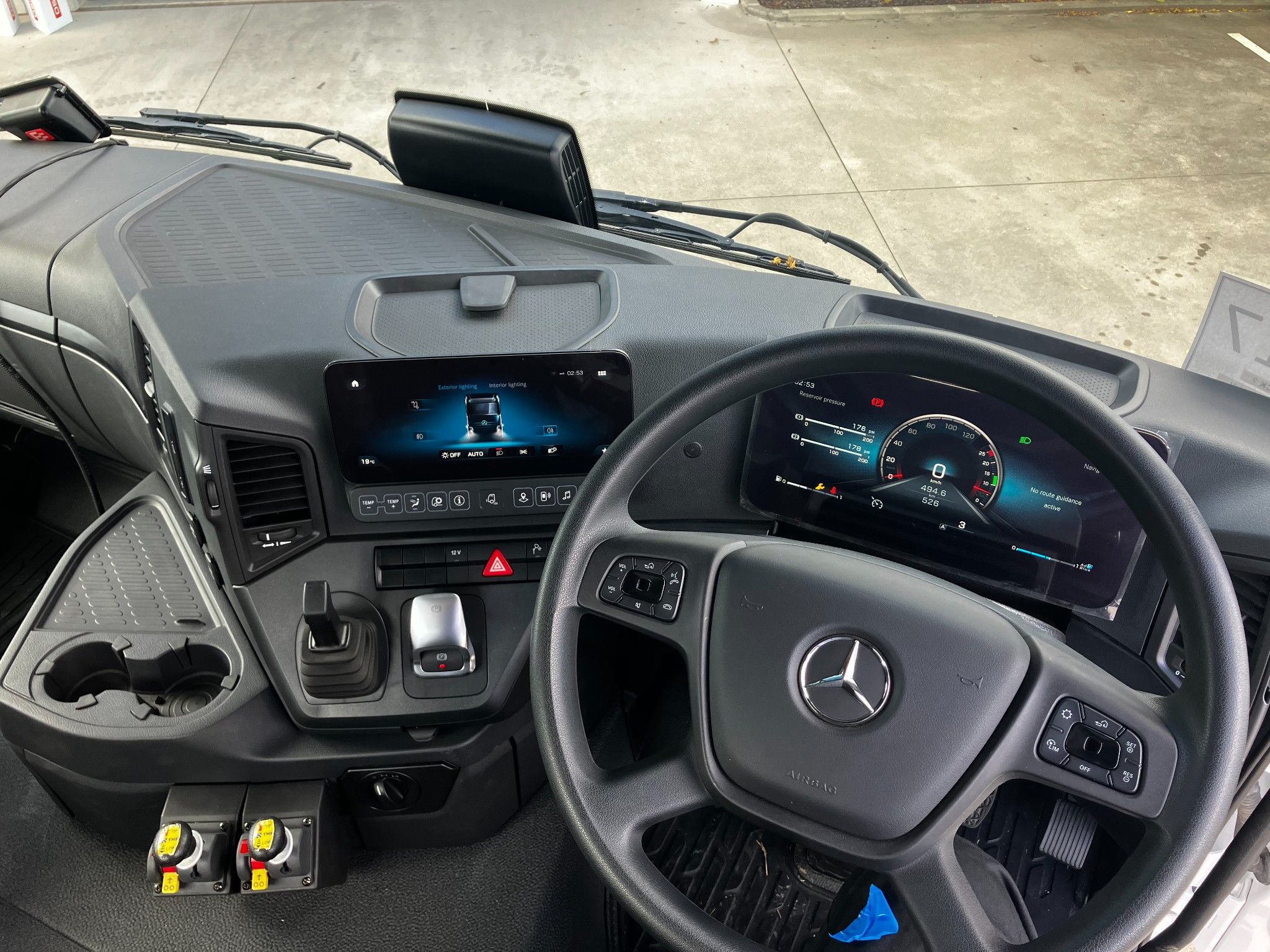 ** READY TO GO ** 2025 Mercedes Benz Arocs 2653 M-Cab ClassicSpace Hardox Tipper