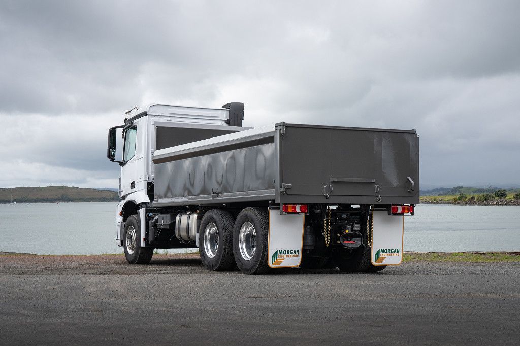 2023 Mercedes-Benz Arocs 2653L Steel Tipper 
