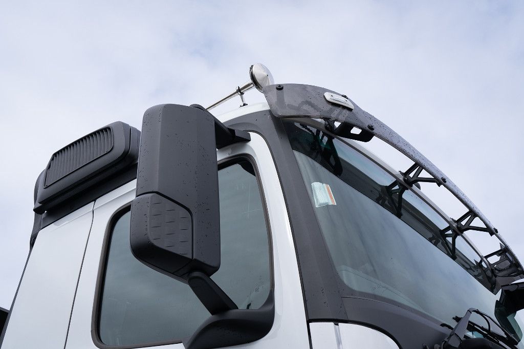 2023 Mercedes-Benz Arocs 2653L Steel Tipper 