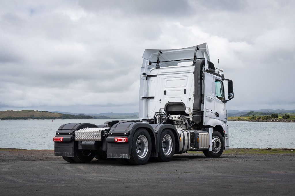 2023 Mercedes-Benz Actros5 2653LS 6x4 Tractor