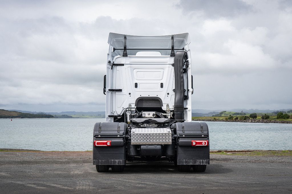2023 Mercedes-Benz Actros5 2653LS 6x4 Tractor