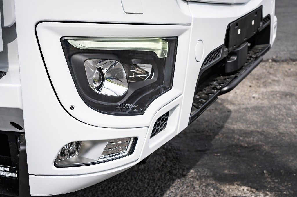 2025 Mercedes-Benz Arocs 3258 ClassicSpace M-Cab