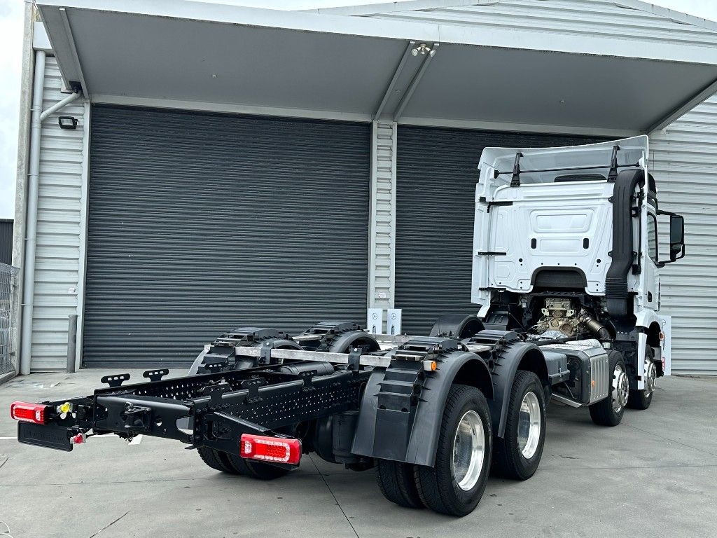 2025 Mercedes-Benz Arocs 3258 ClassicSpace M-Cab