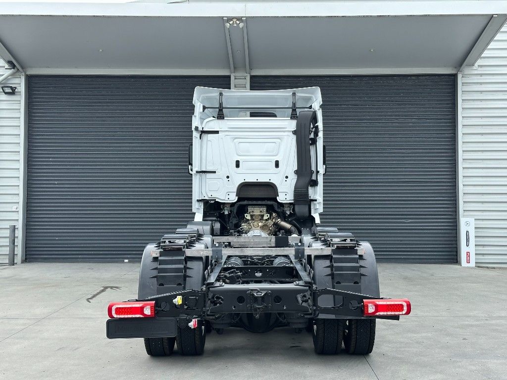 2025 Mercedes-Benz Arocs 3258 ClassicSpace M-Cab
