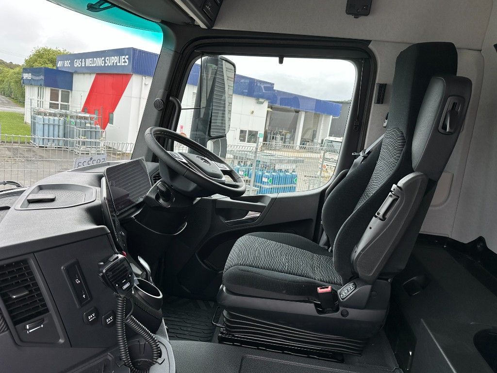 2025 Mercedes-Benz Arocs 3258 ClassicSpace M-Cab