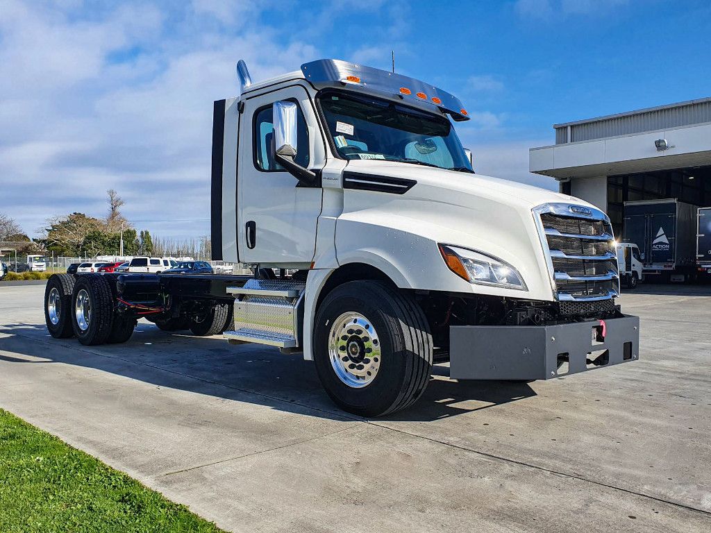 2024 Freightliner Cascadia 126 6x4 Logger Spec