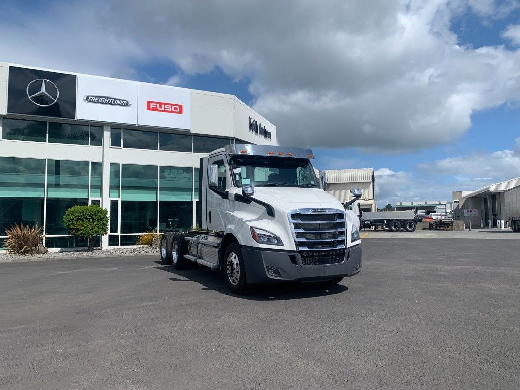 2022 Freightliner Cascadia 126 6x4 Logger Spec