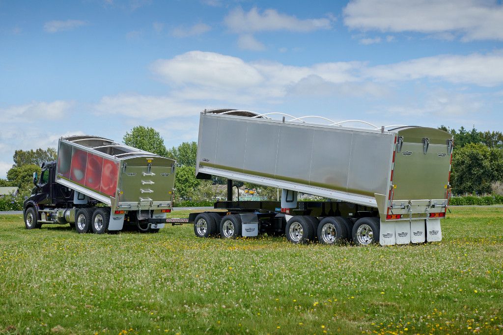 Cascadia 126 Alloy bulk tipper and trailer 