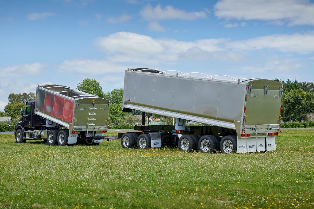 2025 Cascadia 126 Alloy bulk tipper and trailer 