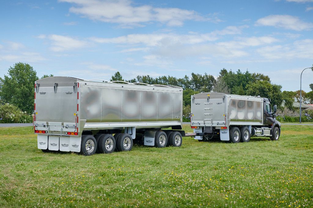 Cascadia 126 Alloy bulk tipper and trailer 