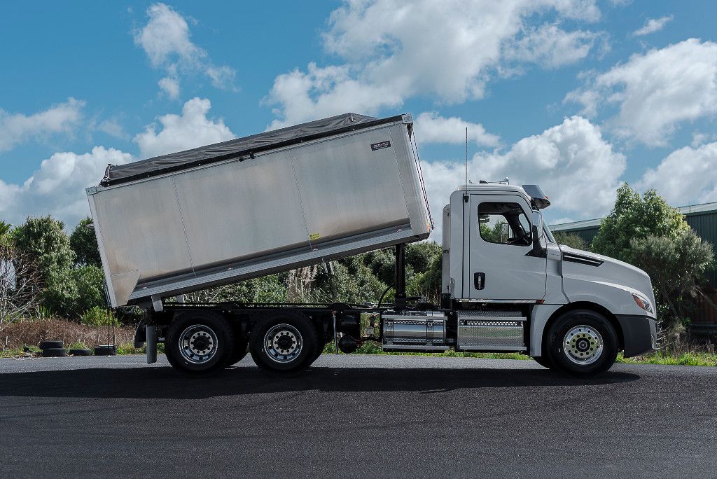 Freightliner 2023 Cascadia 126 6x4 Alloy Bulk Tipper