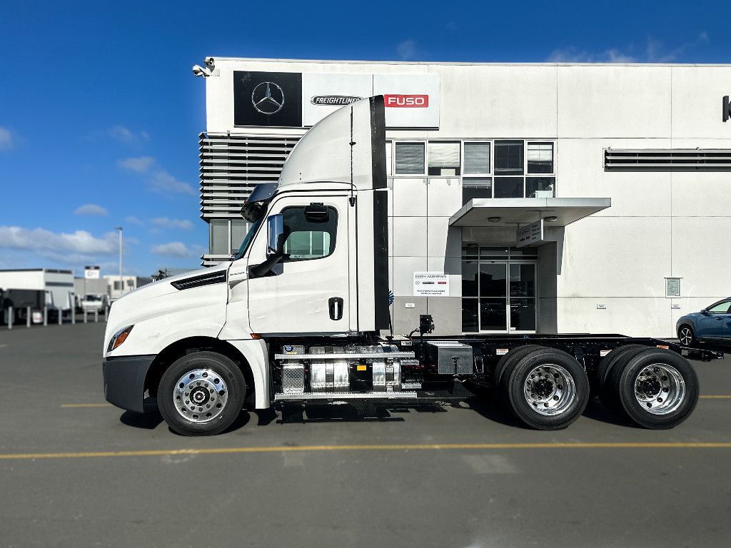 2024 Freightliner Cascadia 126 Day Cab Tractor Keith Andrews Trucks