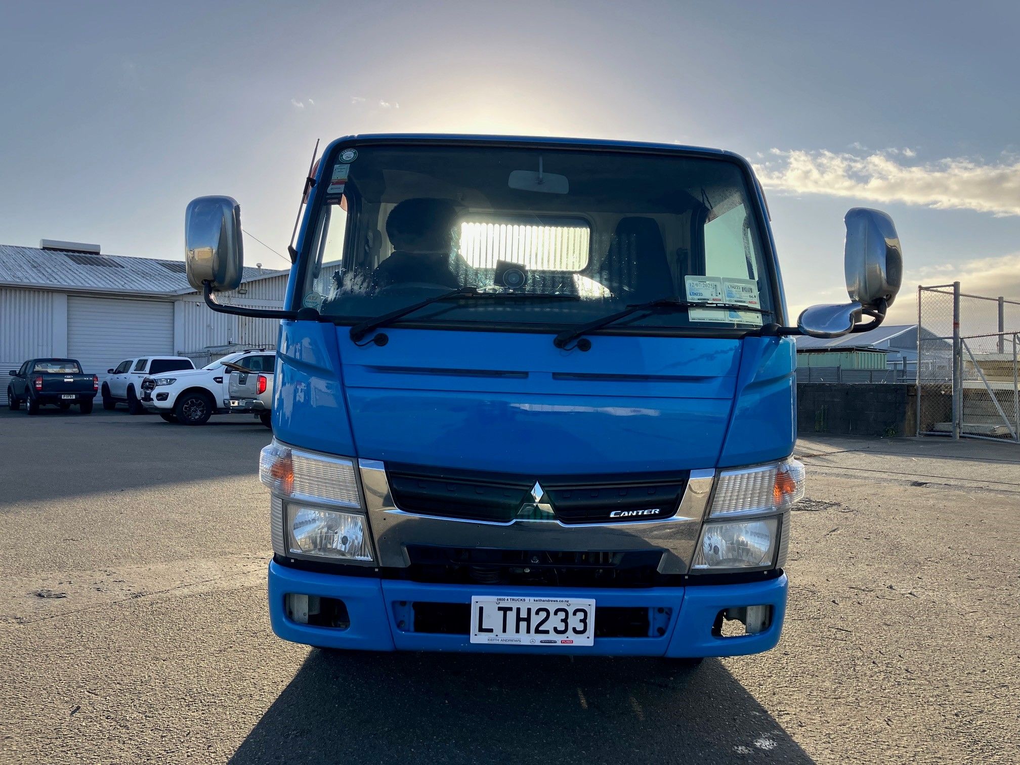 2025 Freightliner Cascadia 126 6x4 Alloy Bulk Tipper with 5 Axle Trailer