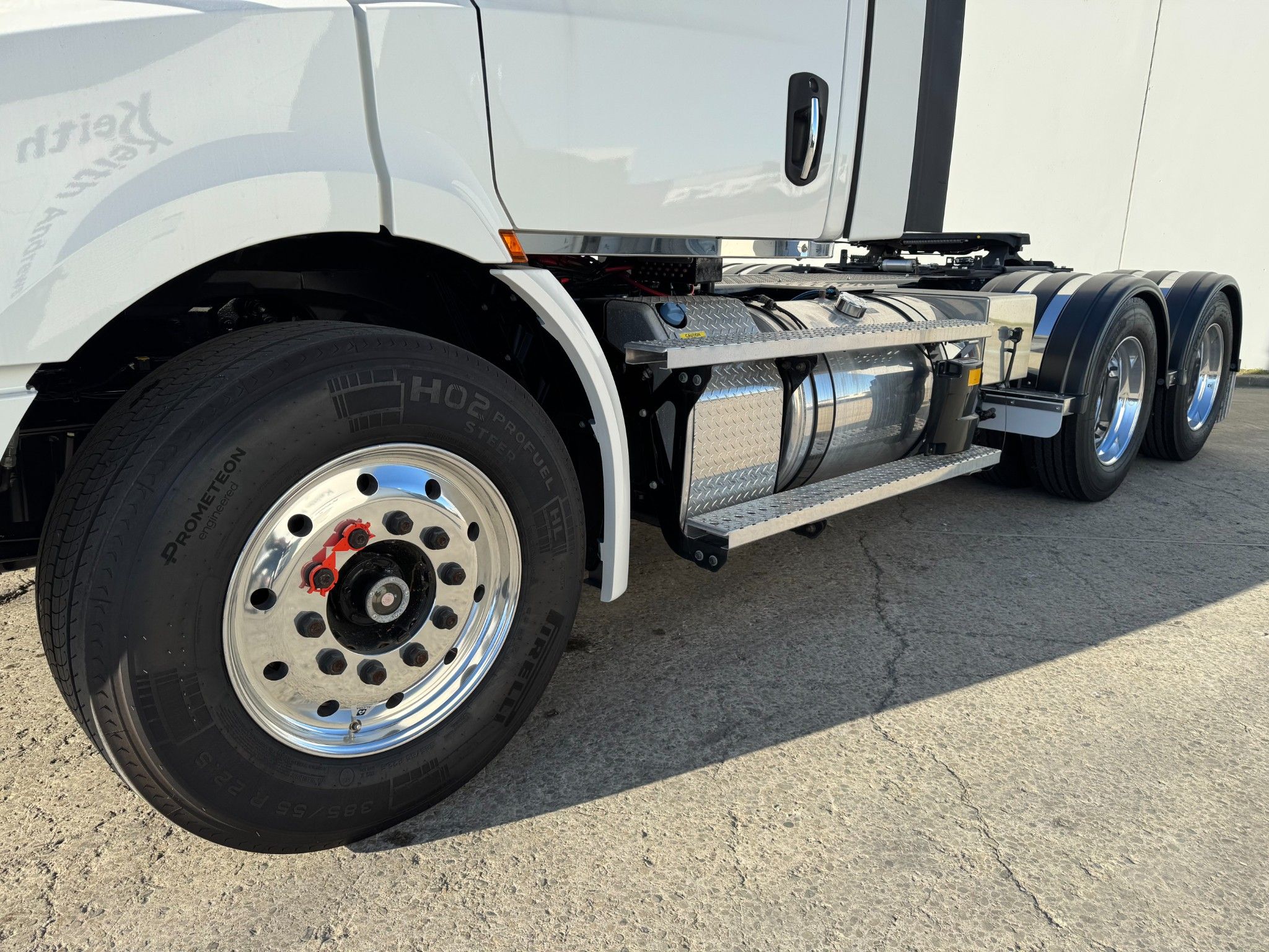 2025 Freightliner Cascadia 116 6x4 Tractor Unit – READY TO GO NOW!