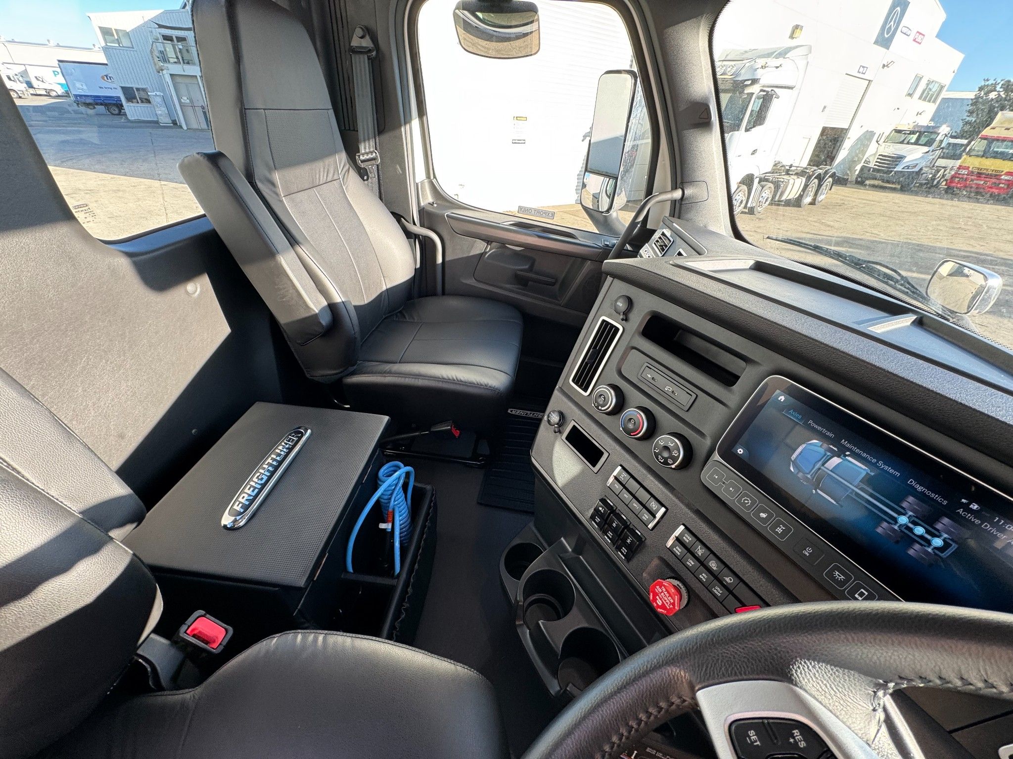 2025 Freightliner Cascadia 116 6x4 Tractor Unit – READY TO GO NOW!