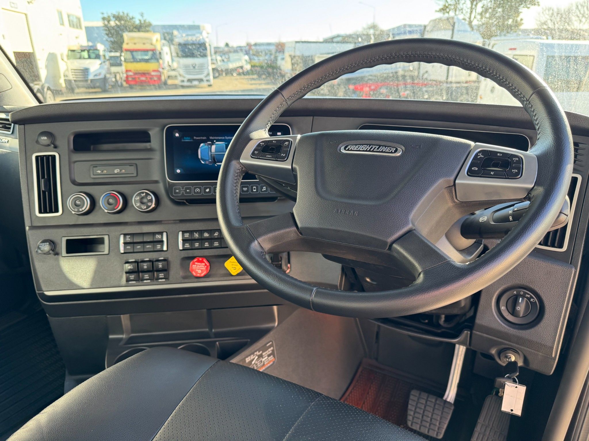 2025 Freightliner Cascadia 116 6x4 Tractor Unit – READY TO GO NOW!