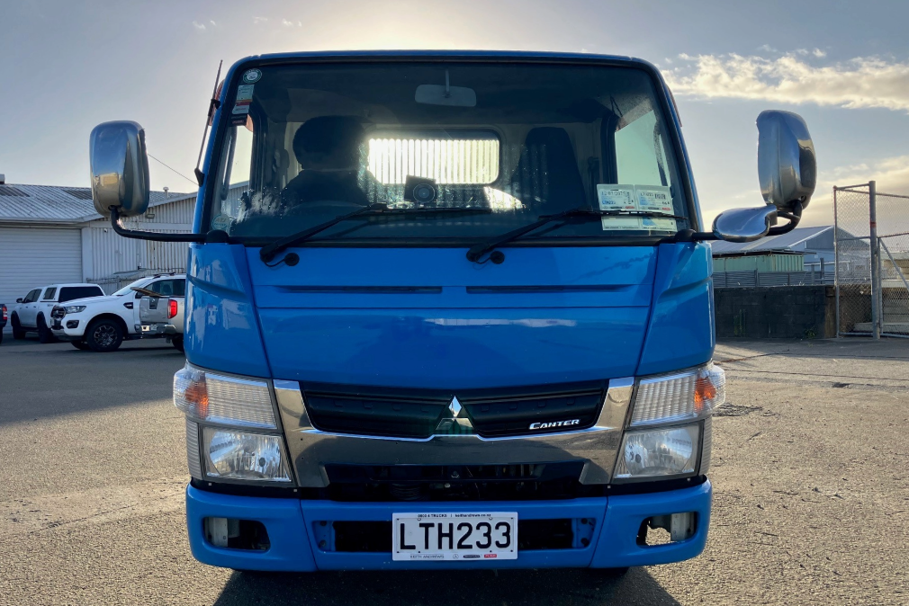 2011 Mitsubishi FUSO Canter FBA60 Tipper 