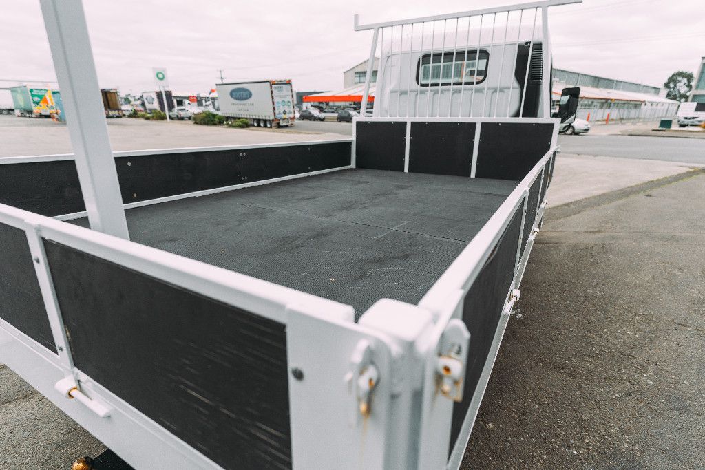 2022 Fuso Canter 616B Flat Deck **RED DOT SPECIAL**