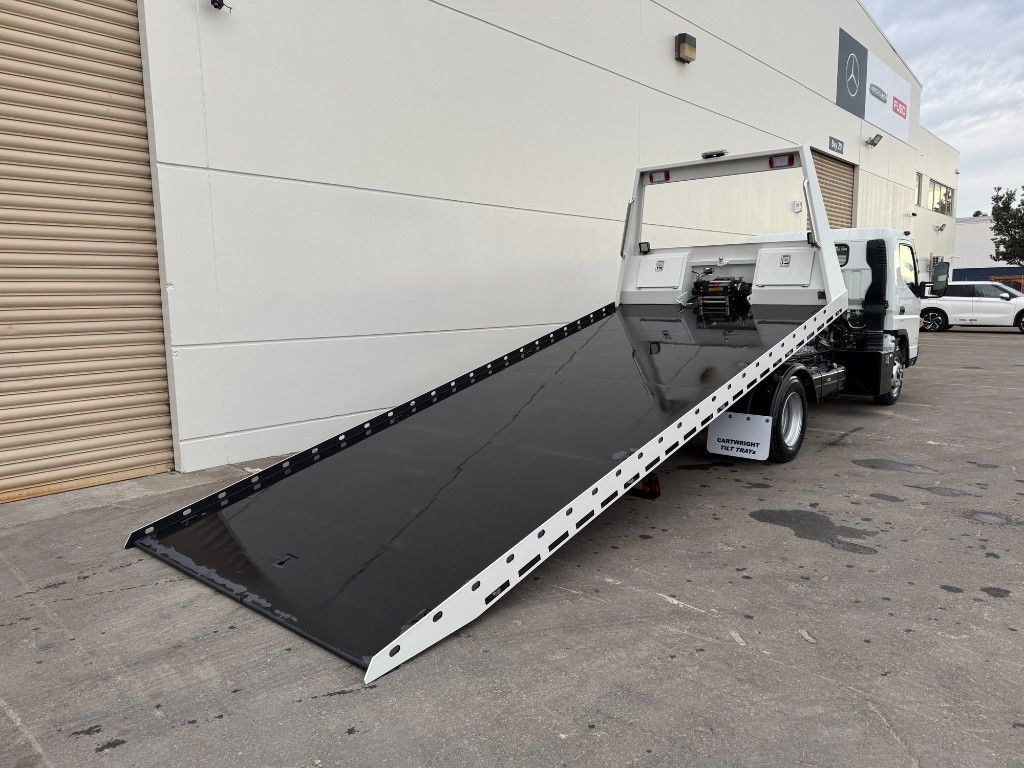 2025 FUSO Canter 918G LWB Flatdeck with Tilt Tray