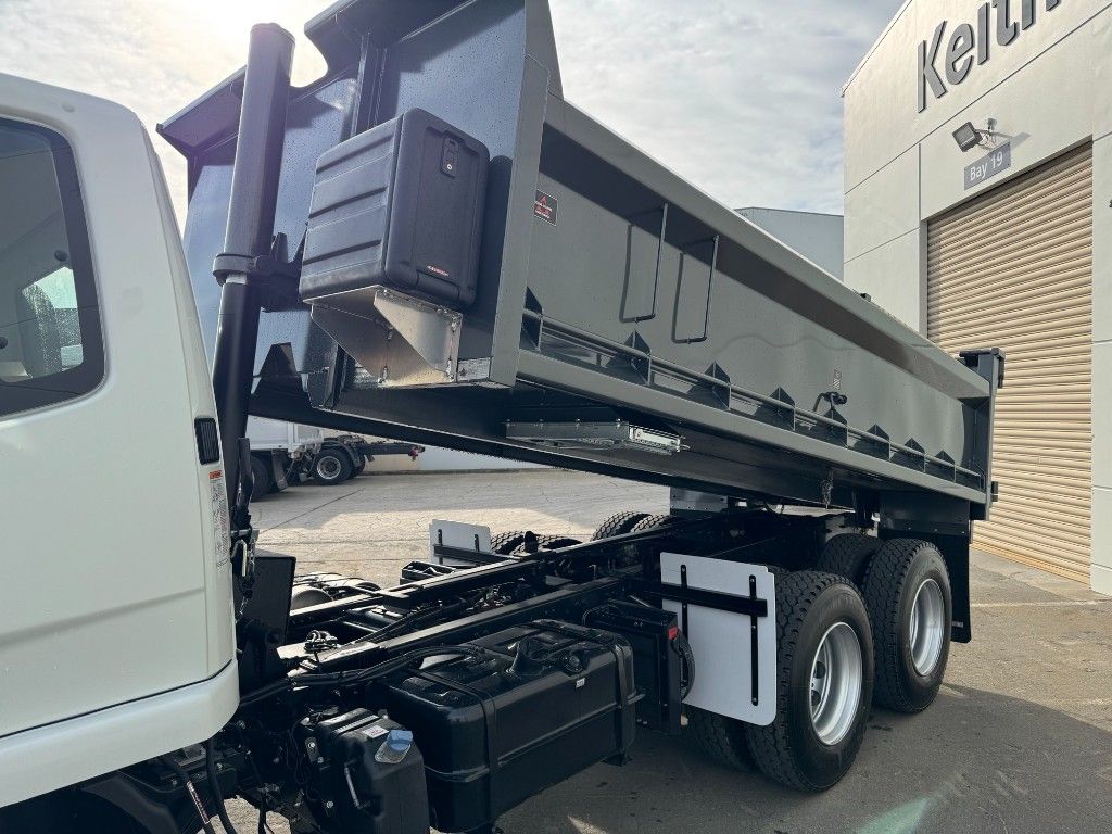 2025 FUSO Fighter FN2428K Tipper  