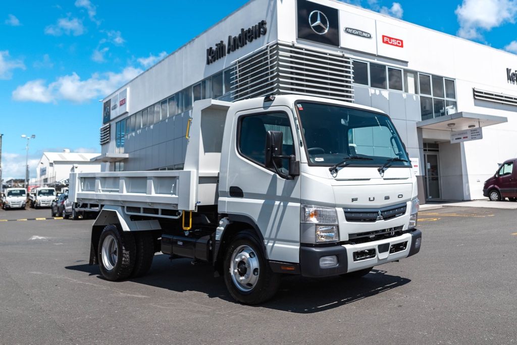 2023 FUSO Canter 816T Tipper + 2 way tailgate (Auto)