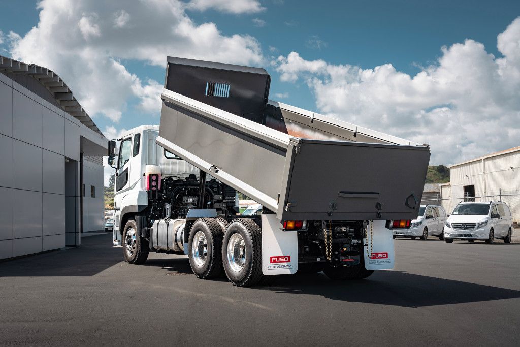 2023 FUSO Shogun FV2651K Tipper 