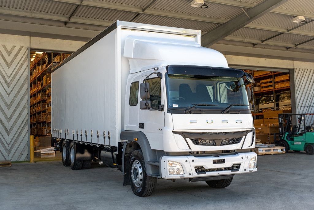 2023 FUSO Enduro FJ2528T 6x2 Curtainsider 16P
