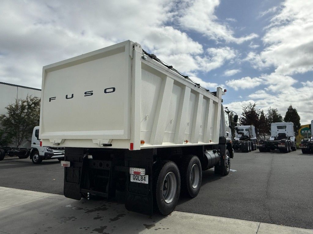 PRE-REG 2024 FUSO Enduro FJ2528T Tipper 