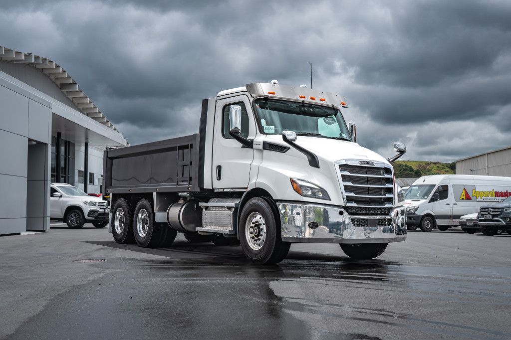2023 Freightliner Cascadia 116 6x4 Steel Tipper