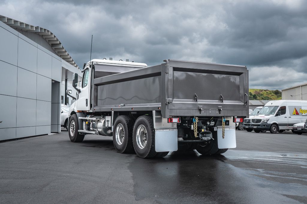 2023 Freightliner Cascadia 116 6x4 Steel Tipper