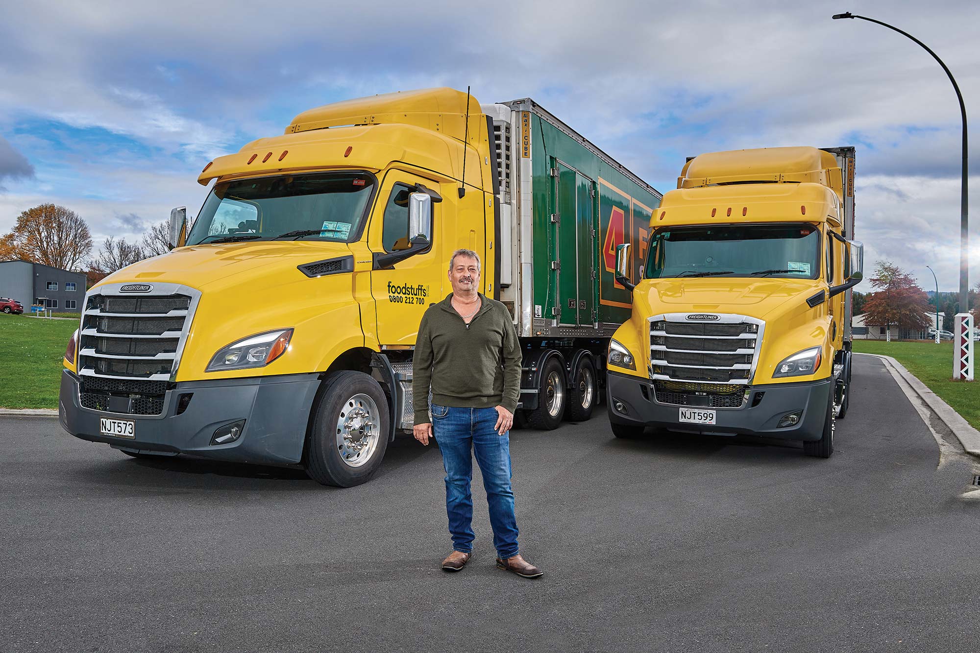 Blue Ice Logistics’s Freightliner Cascadia 