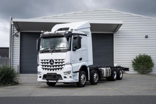 2023 Mercedes-Benz Arocs5 3253L 8x4 L Cab