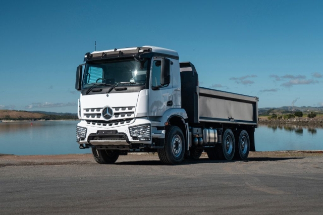 2023 Mercedes-Benz Arocs5 2646K M Cab Steel Tipper
