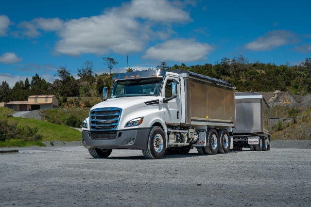 2025 Freightliner Cascadia 126 6x4 Alloy Bulk Tipper & Trailer 